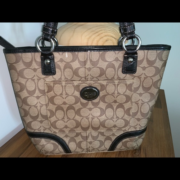 Authentic Coach Handbag - Picture 4 of 4